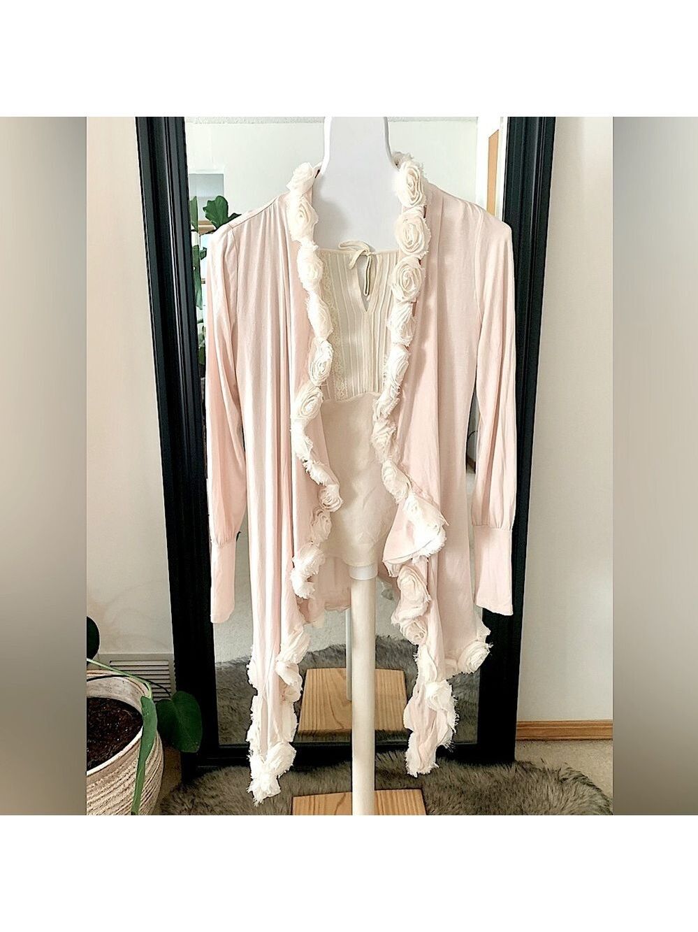 AWAKE Couture Light Pink Cardigan Kimono With Roses
